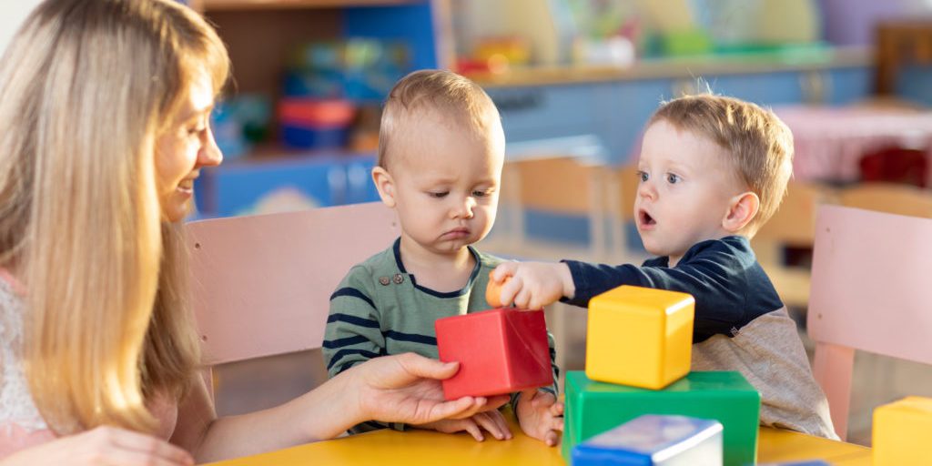 escuelas infantiles en inglés en Valencia - niños en la guarderia