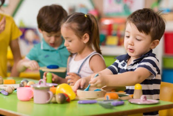 escuela infantil británica en Valencia - acuarelas