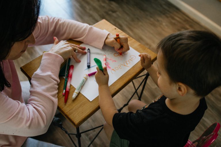 guardería en Valencia - jugando