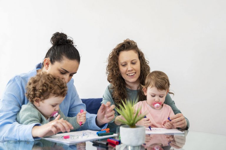 escuelas infantiles en valencia – padres con sus hijos- escuelas infantiles en valencia - padres con sus hijos-