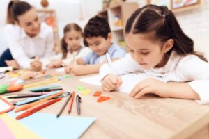 Centro de educación infantil en Valencia - escribir